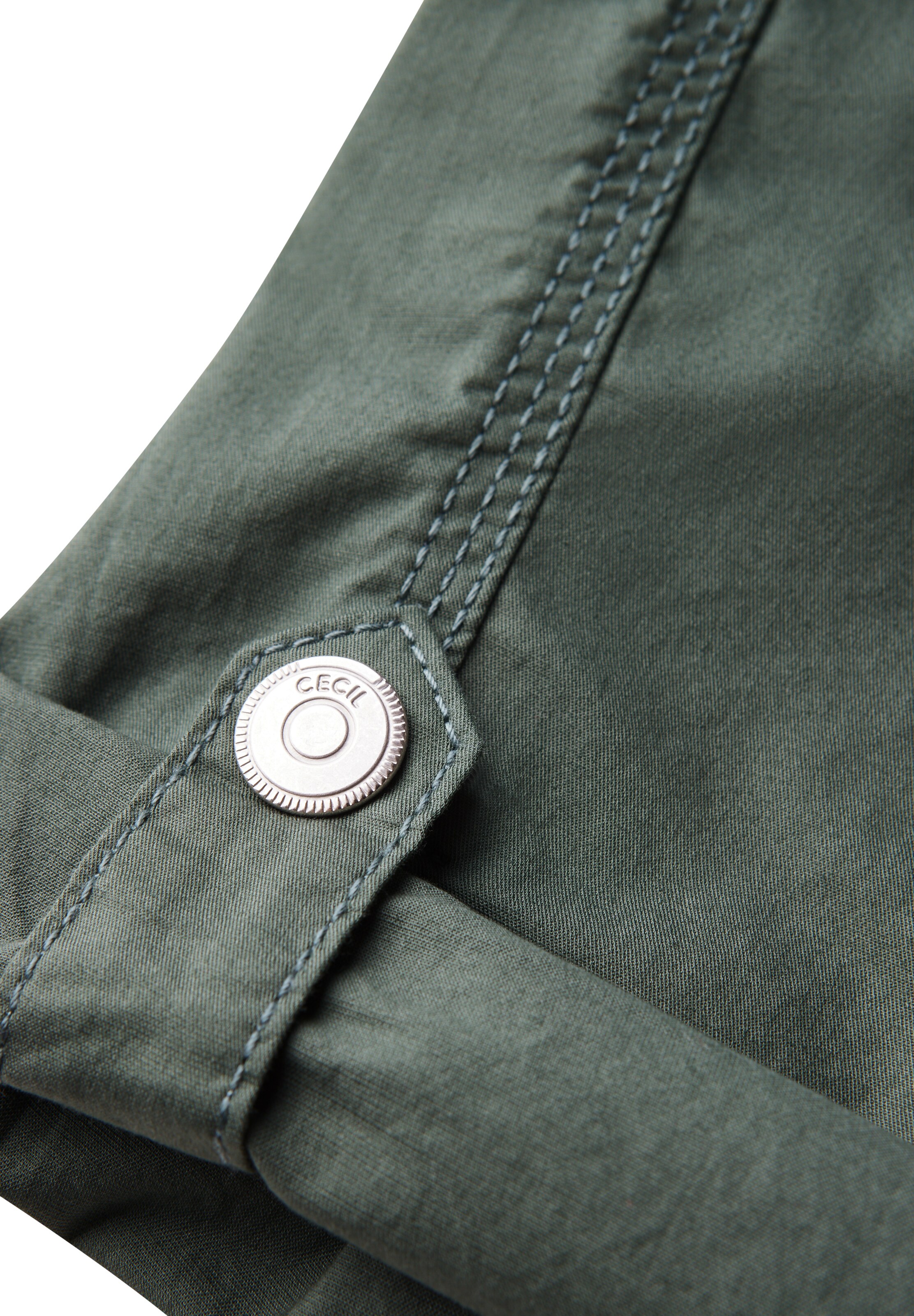 CECIL Regular Shorts in Grün