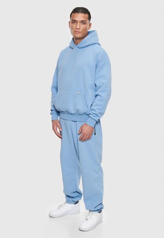 Dropsize Sweatshirt 'Bazix Republiq' in Blauw