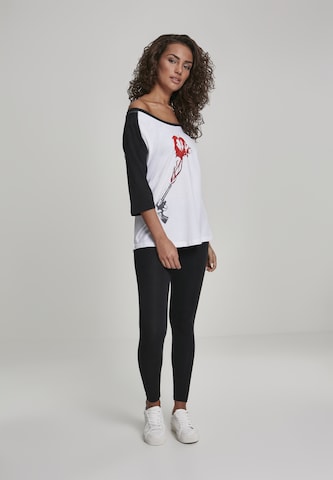Tricou 'Pistol Heart' de la Merchcode pe alb