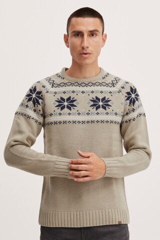 11 Project Sweater 'Timbro' in Brown: front