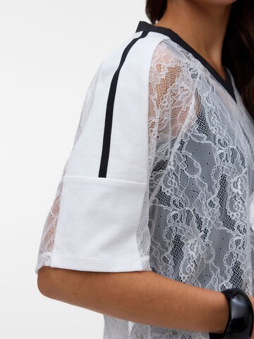 VERO MODA - Camiseta 'VMHARPER' en blanco
