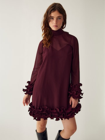 Noella Dress ' Latania ' in Red: front