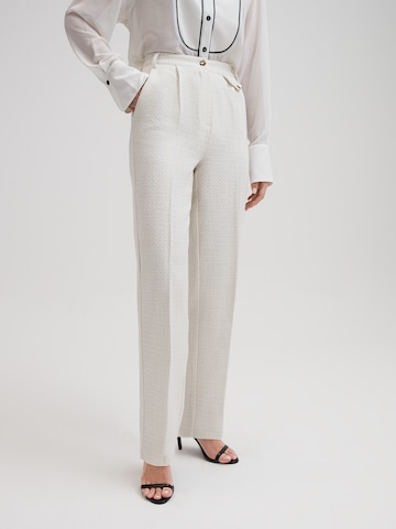 regular Pantaloni con pieghe 'Elin Tall' di RÆRE by Lorena Rae in bianco: frontale