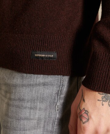 Superdry Pullover in Braun