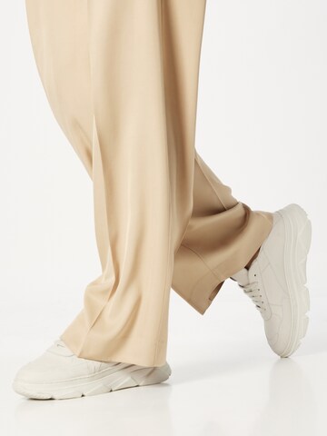 Lauren Ralph Lauren Regular Pleated Pants 'ELSTON' in Beige