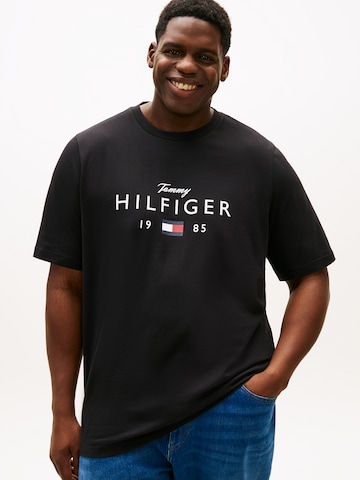 T-Shirt 'BRAND LOVE' Tommy Hilfiger Big & Tall en noir : devant