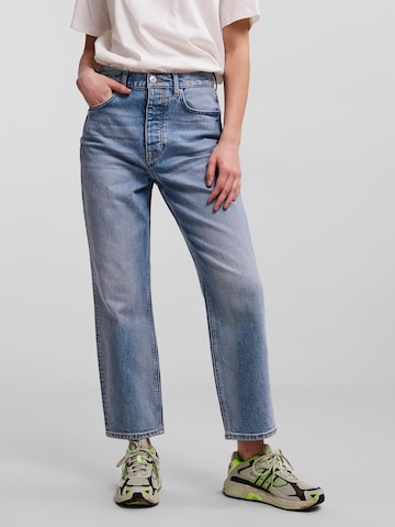 PIECES Loosefit Jeans 'Tia' in Blauw: voorkant