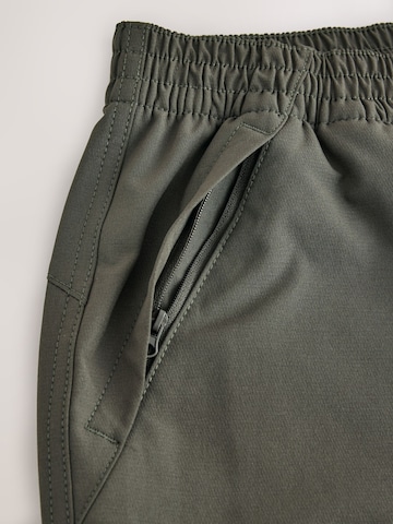 Next Slimfit Cargobyxa i grön
