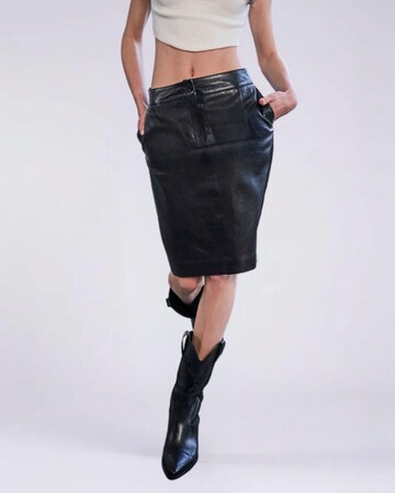 FREAKY NATION Seelik 'Twiggy', värv must: eest vaates