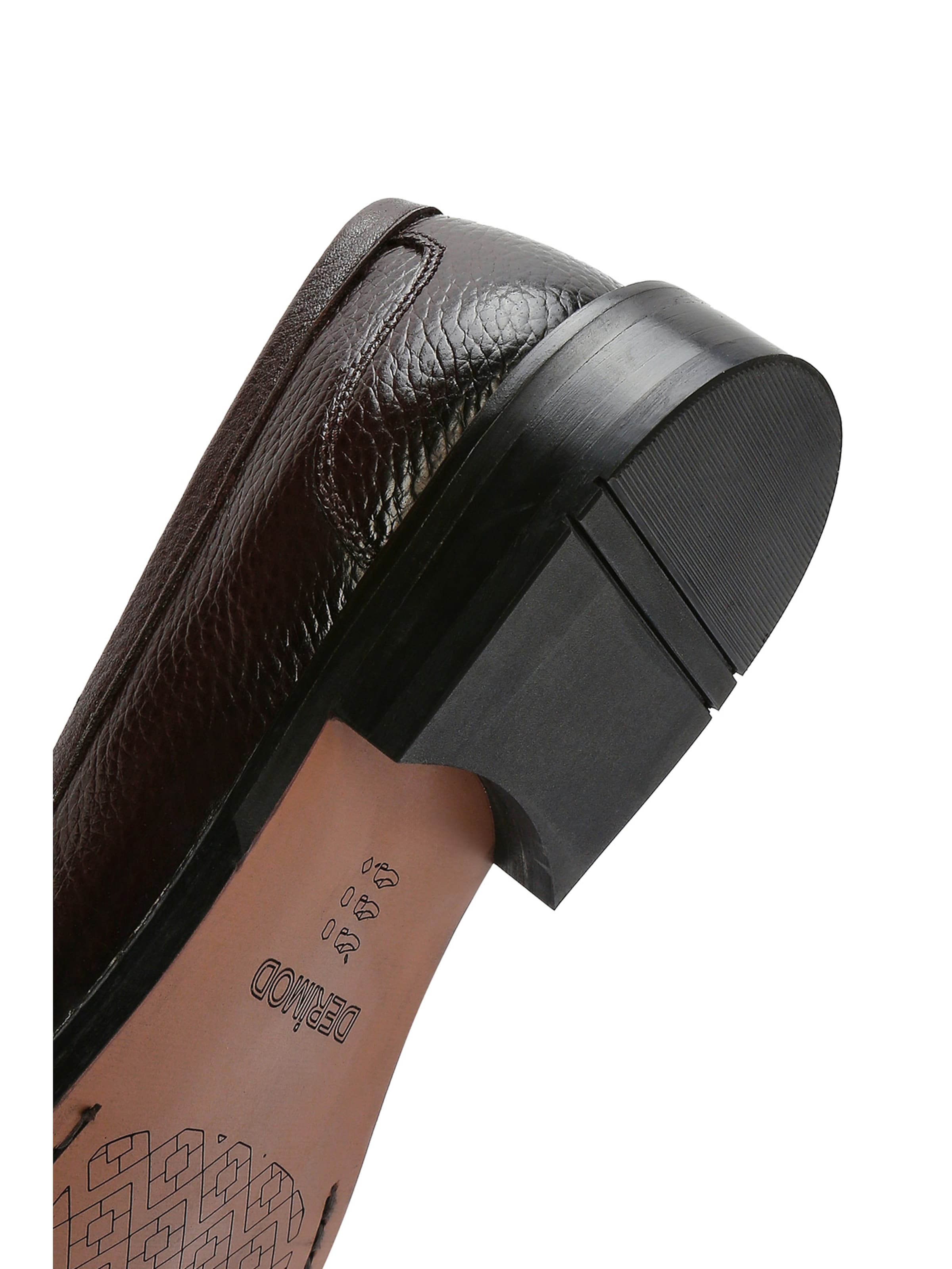 Chaussure basse Derimod en marron