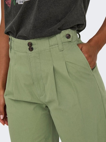 regular Pantaloni di ONLY in verde