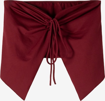 Top di Bershka in rosso: frontale
