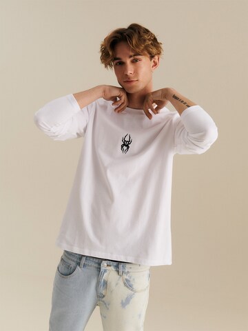 About You x Nils Kuesel Shirt 'Nikita' in White: front