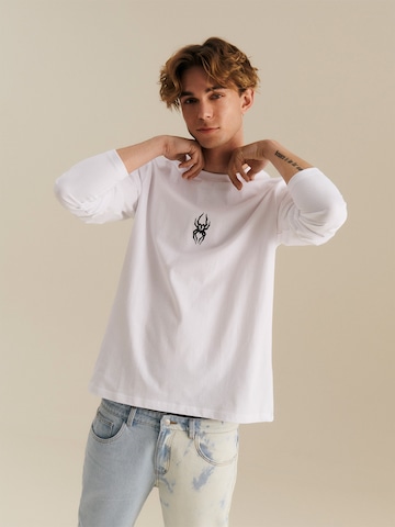 About You x Nils Kuesel Shirt 'Nikita' in White: front