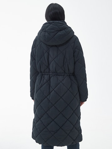 Barbour Wintermantel 'Orinsay' in Schwarz