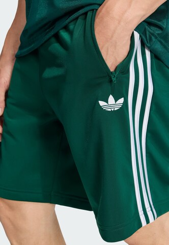Regular Pantalon 'Firebird' ADIDAS ORIGINALS en vert