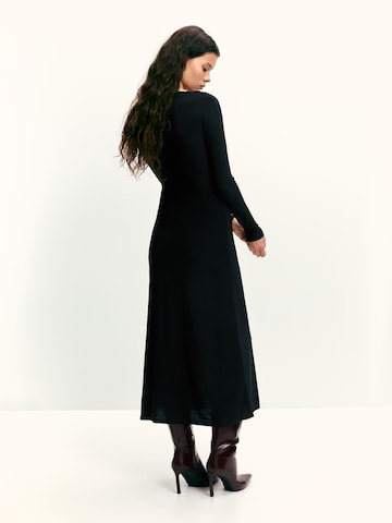 Pull&Bear Ruha - fekete