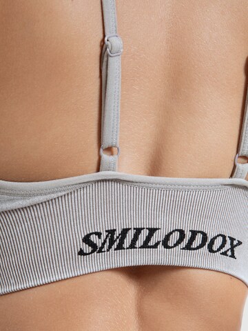 Bustier Soutien-gorge de sport ' Vera ' Smilodox en gris