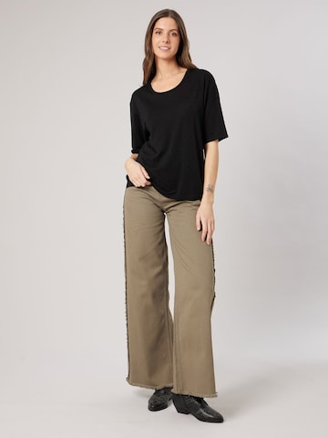 Deeluxe Shirt‌ in Schwarz