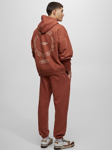 Pull&Bear Tapered Hose in Rot