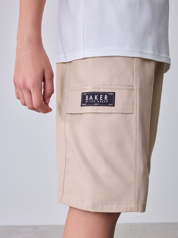 Baker by Ted Baker Regular Shorts in Grau