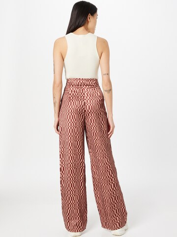 Missguided Wide leg Pleat-front trousers in Brown