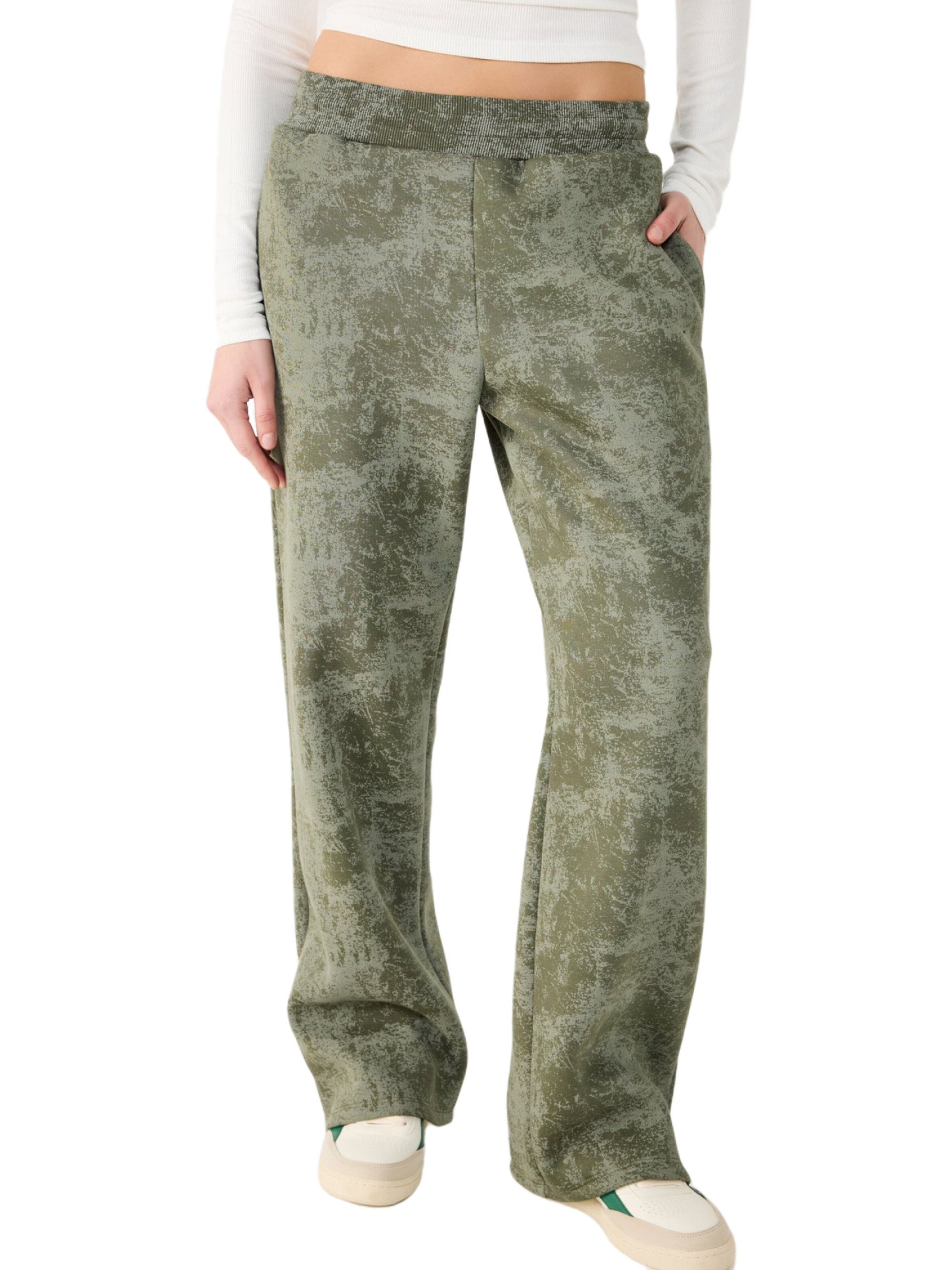 No Matter What Loose fit Trousers in Green: front