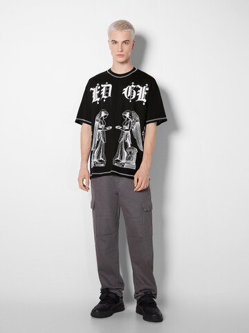 Bershka T-Shirt in Schwarz