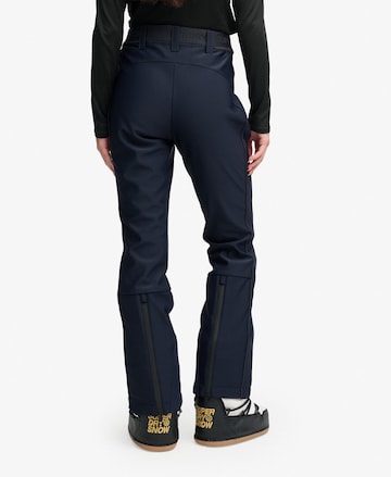 Coupe slim Pantalon de sport 'Luxe' Superdry & Co en bleu