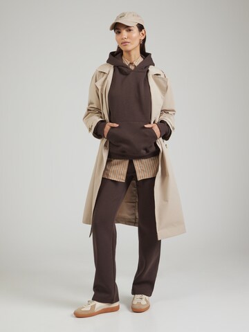 Felpa di Gina Tricot in marrone
