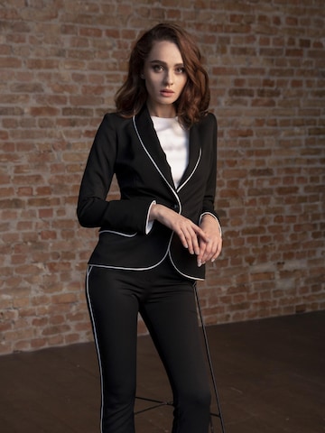 Anushka Blazers in Zwart