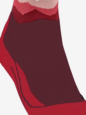 FALKE Athletic Socks 'TK2 Crest' in Red