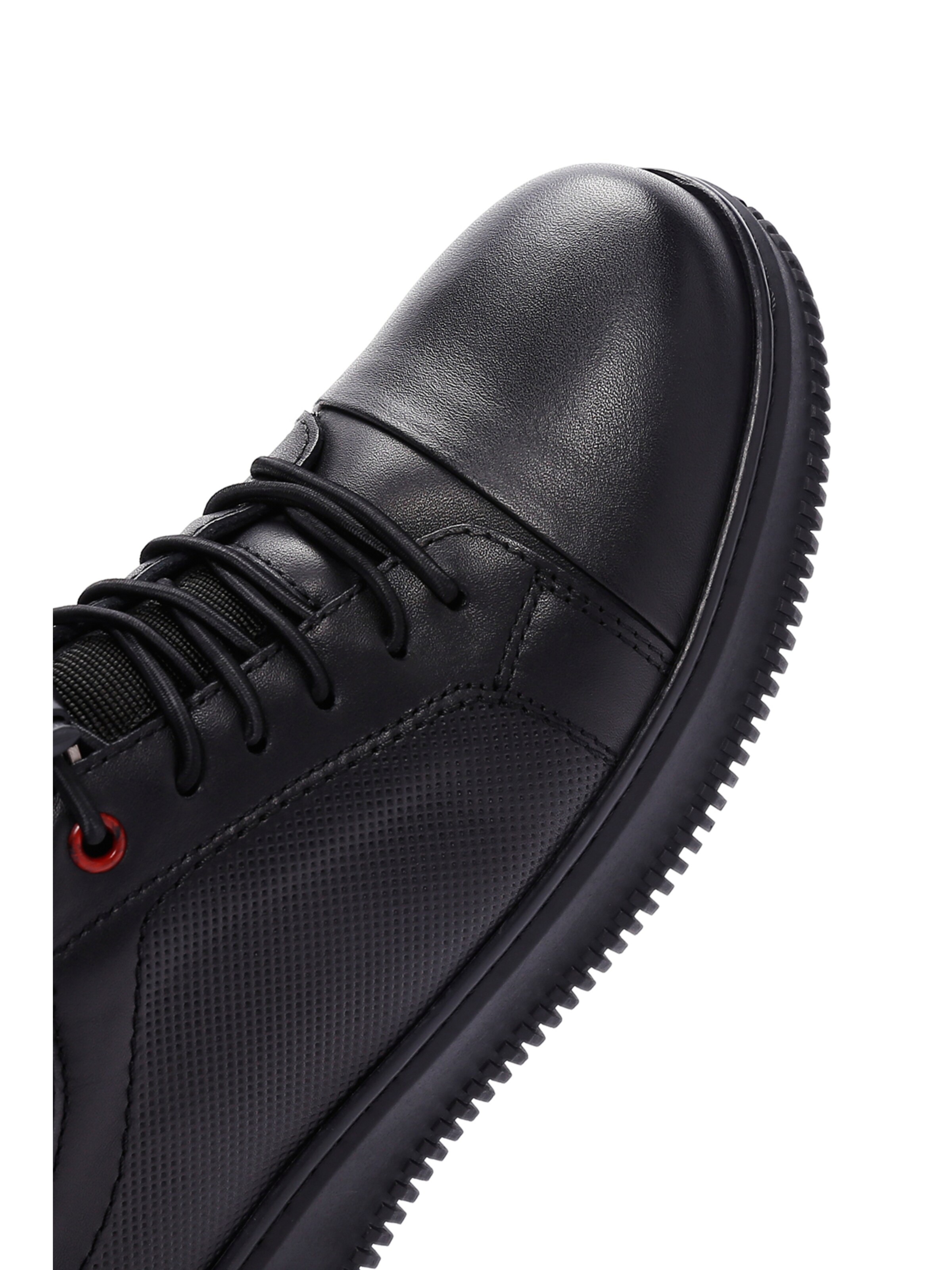 Sneaker bassa di Derimod in nero