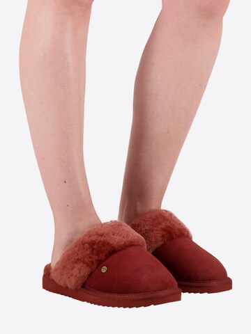 Warmbat Slippers ' Flurry ' in Red