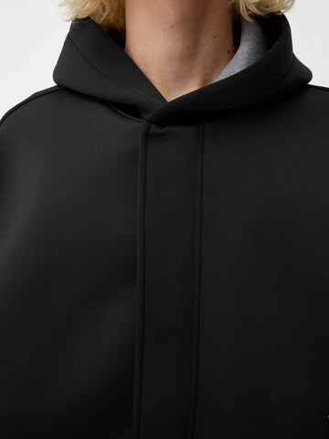 Giacca di felpa di Bershka in nero