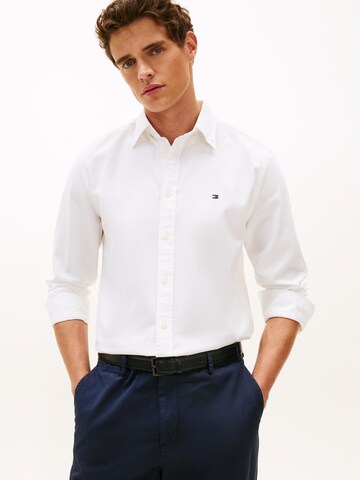 TOMMY HILFIGER Regular fit Πουκάμισο για το γραφείο 'Flex' σε λευκό: μπροστά