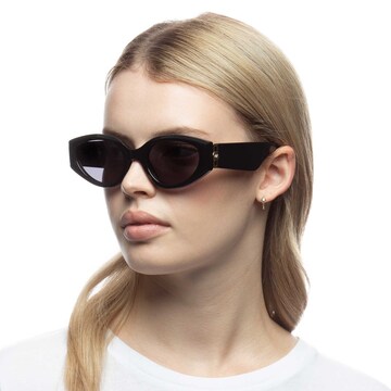 LE SPECS Слънчеви очила 'GYMPLASTICS' в черно