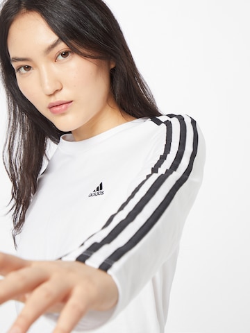 ADIDAS SPORTSWEAR - Camiseta funcional 'Essentials 3-Stripes' en blanco