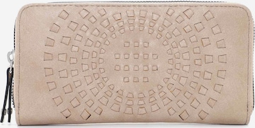 Suri Frey Wallet 'Ruby' in Beige: front