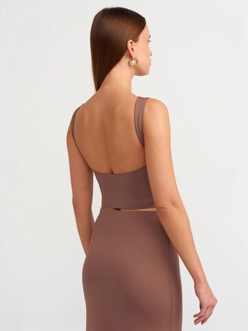 Dilvin Top in Brown