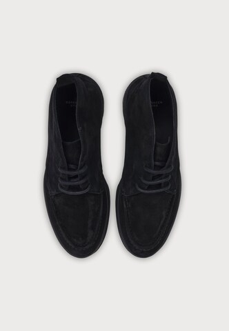 Copenhagen Studios Мъжки боти Chukka '481' в черно: отгоре