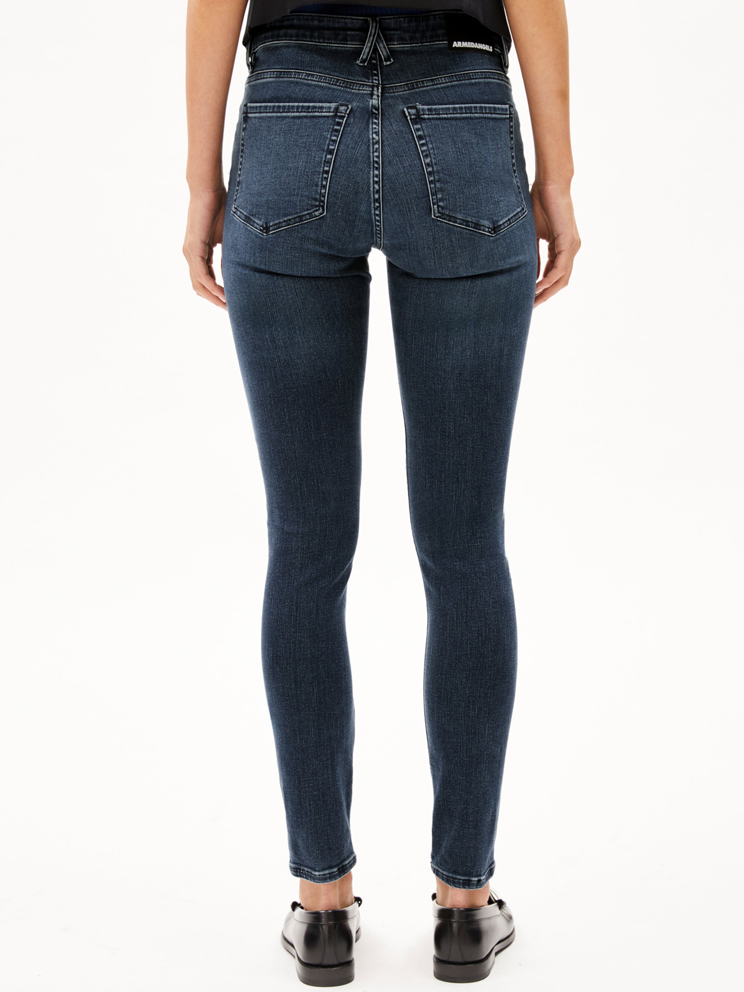 Skinny Jeans 'TILLAA' di ARMEDANGELS in blu: frontale