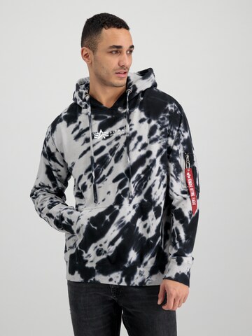 ALPHA INDUSTRIES Sweatshirt i svart: framsida