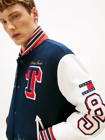 Tommy Jeans Winterjacke in Blau