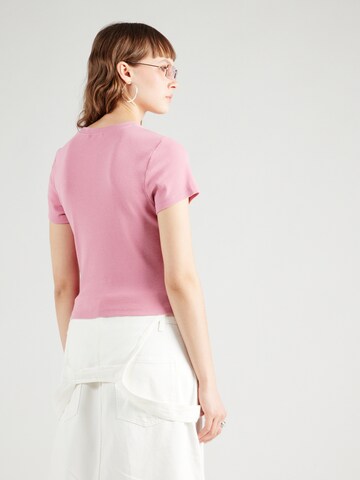 LEVI'S ® T-Shirt 'ESSENTIAL SPORTY' in Pink