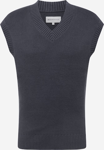 TOM TAILOR DENIM Мъжки плетен пуловер без ръкави в сиво: отпред