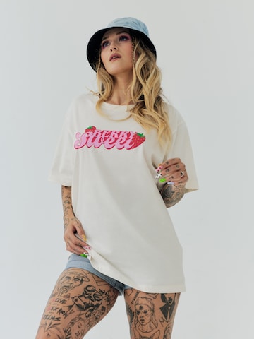 T-shirt 'Stella' ABOUT YOU x Sharlota en blanc : devant