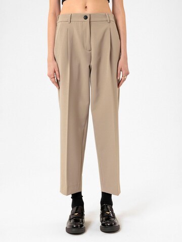 Loosefit Pantalon à pince Antioch en beige : devant