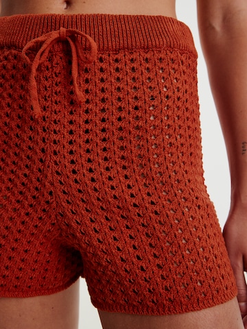Regular Pantalon 'Anica' EDITED en marron
