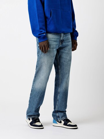 EIGHTYFIVE Loosefit Jeans 'Distressed' in Blauw: voorkant